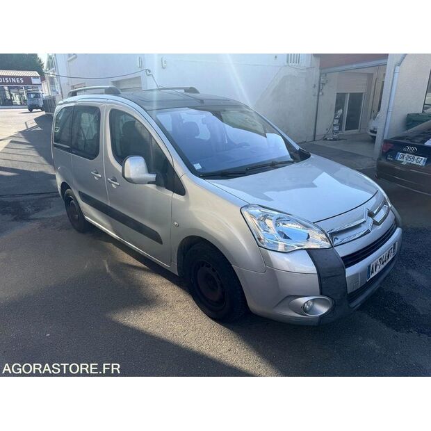 2010 Citroen BERLINGO-47643924
