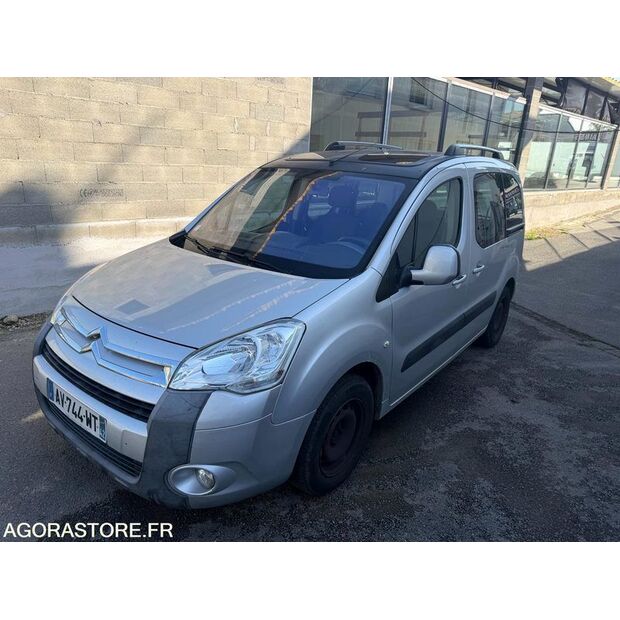 2010 Citroen BERLINGO-47643925