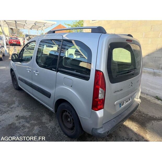 2010 Citroen BERLINGO-47643926