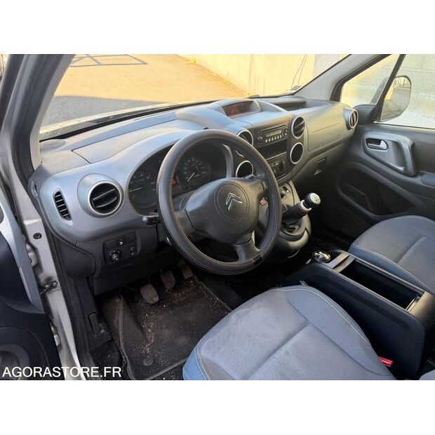 2010 Citroen BERLINGO-47643929