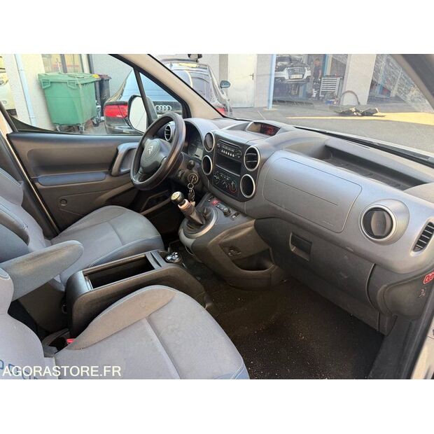 2010 Citroen BERLINGO-47643931