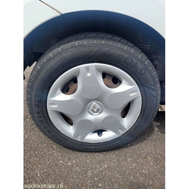 2013 رينو Twingo-47643975