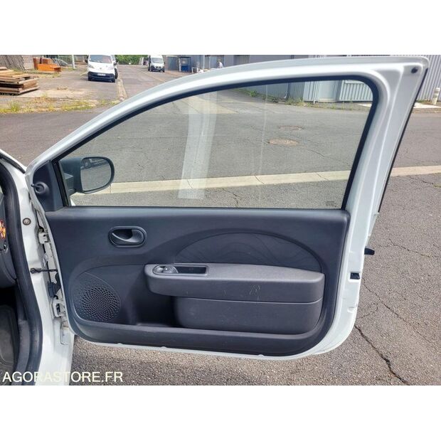 2013 رينو Twingo-47643979