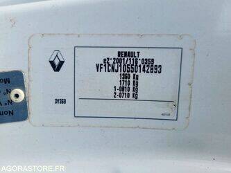 2013-renault-twingo-1460112-47643980