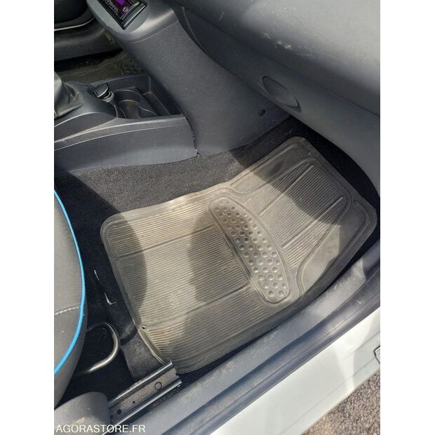 2013 رينو Twingo-47643988