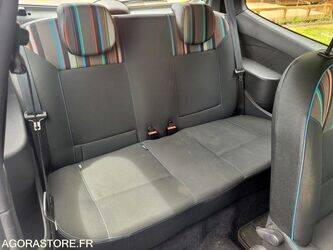 2013-renault-twingo-1460112-47643992