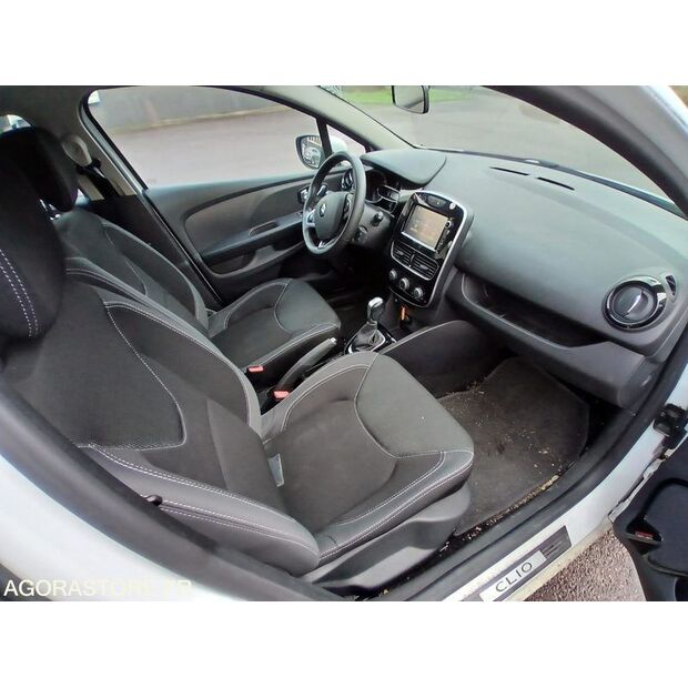 2018 رينو Clio-47644054