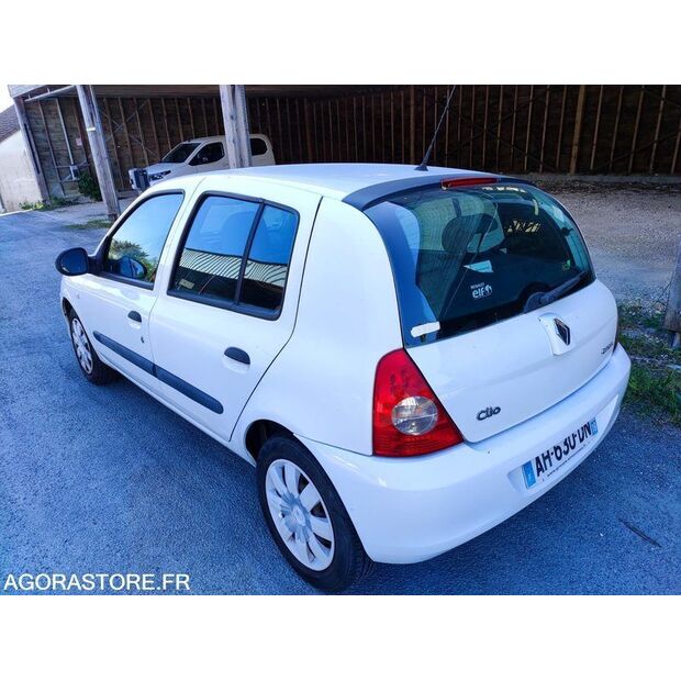 2009 Renault Clio-47644101