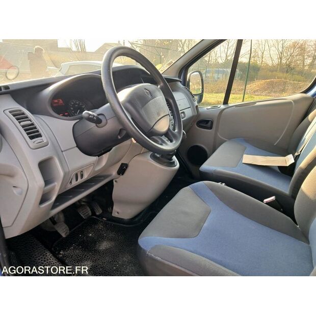 2012 Renault Trafic-47644145