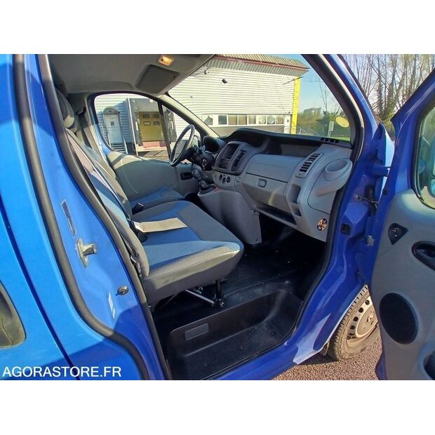 2012 Renault Trafic-47644146