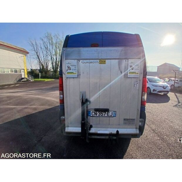 2012 Renault Trafic-47644150
