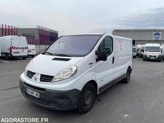 2012-renault-trafic-1460121-47644153