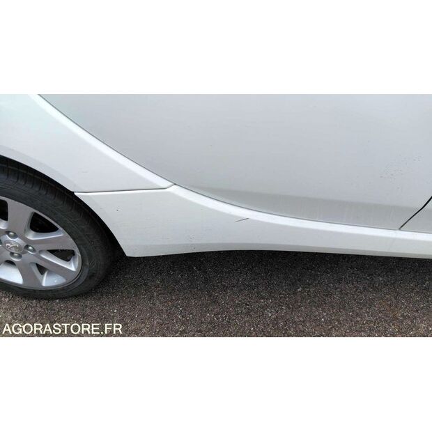 2013 Peugeot ION-47644179