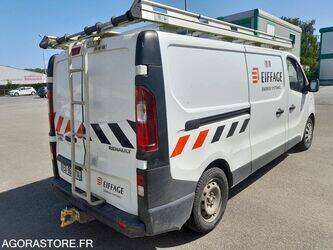 2017-renault-trafic-1460132-47644445