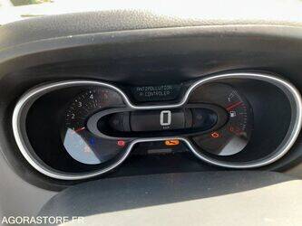 2017-renault-trafic-1460132-47644448
