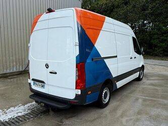 2020-mercedes-benz-sprinter-1460145-47644803