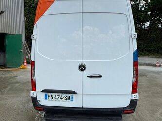 2020-mercedes-benz-sprinter-1460145-47644804