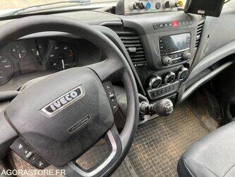 2017-iveco-70c18-1460149-47644915