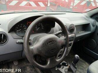 2011-dacia-logan-1459523-47645020
