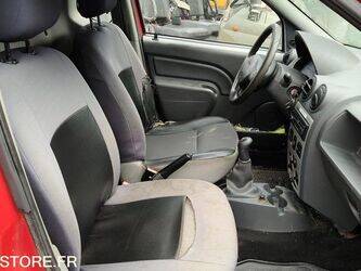 2011-dacia-logan-1459523-47645024