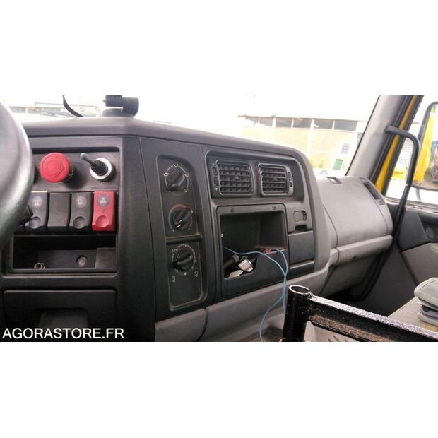 2003 Renault PREMIUM-47645108