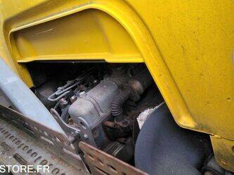 2003-renault-premium-1459528-47645142