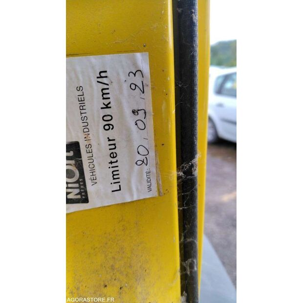 2002 Renault PREMIUM-47645194