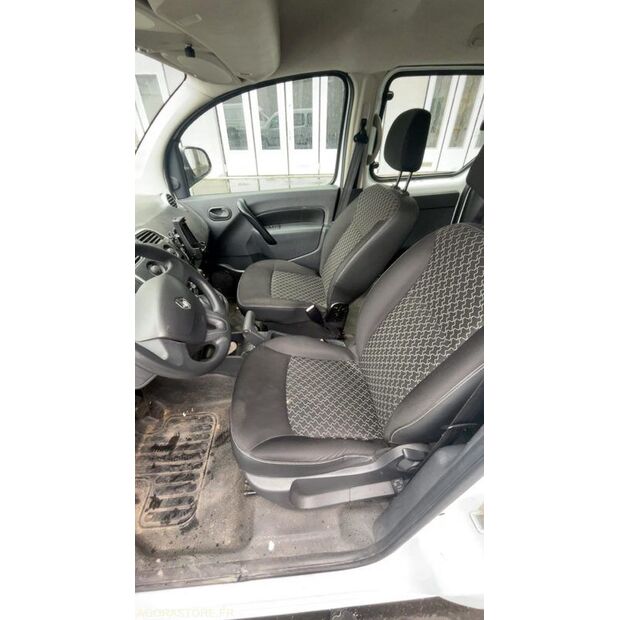 2014 رينو Kangoo-47645209