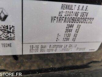 2022-renault-megane-1459550-47645220