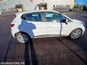 2016-renault-clio-1459606-47645615