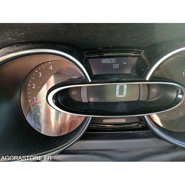 2016 Renault Clio-47645617
