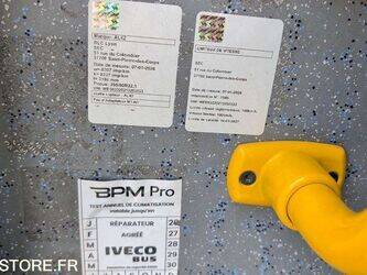 2009-mercedes-benz-intouro-1459618-47645717