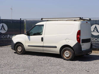2014-opel-combo-1460174-47648851
