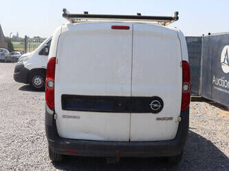 2014-opel-combo-1460174-47648853