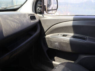 2014-opel-combo-1460174-47648880
