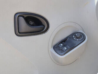 2009-opel-movano-2-5-cdti-47648917