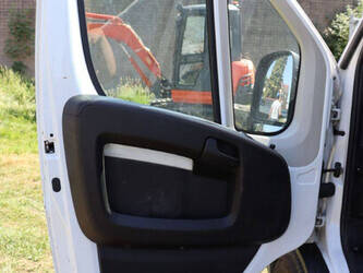 2020-peugeot-boxer-1460181-47649181