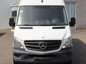 2015-mercedes-benz-sprinter-313-cdi-1460182-47649214