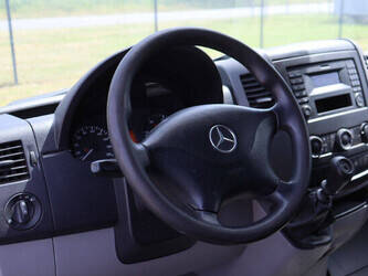 2015-mercedes-benz-sprinter-313-cdi-1460182-47649248