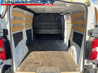 2020-opel-vivaro-1460290-47651396