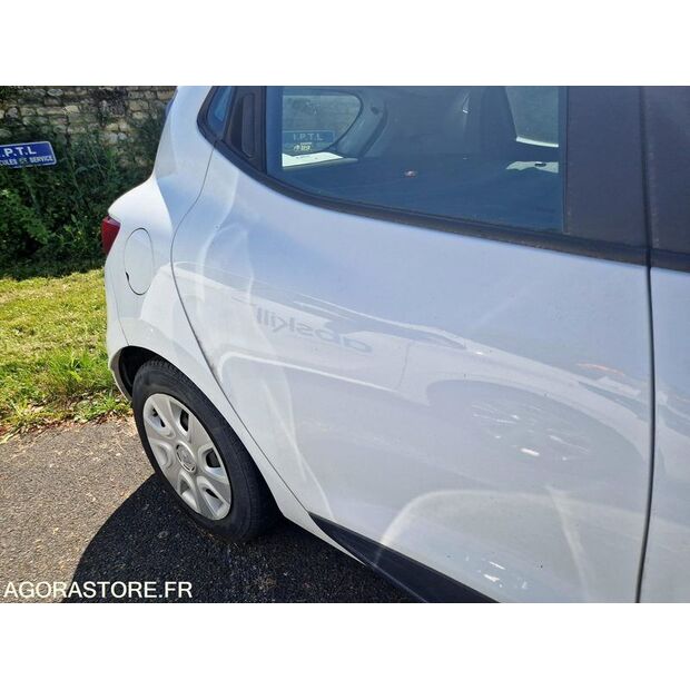 2016 Renault Clio-47661723