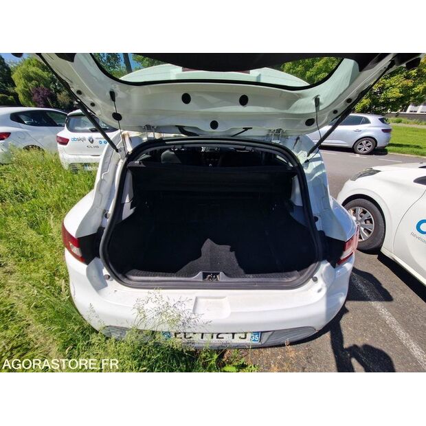 2016 Renault Clio-47661728