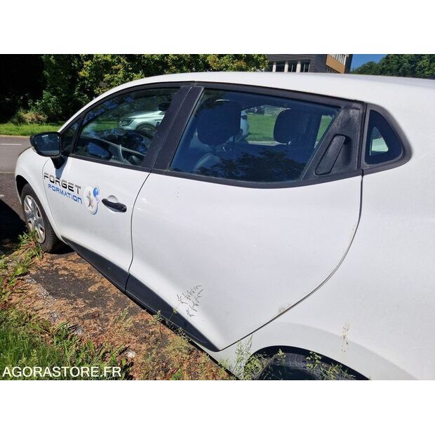 2016 Renault Clio-47661730