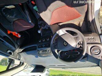 2016-renault-clio-1460322-47661733