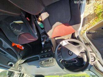 2016-renault-clio-1460322-47661735