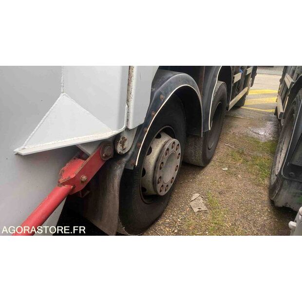 2012 Renault PREMIUM-47661755
