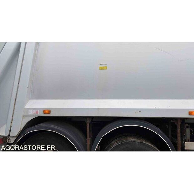 2012 Renault PREMIUM-47661780