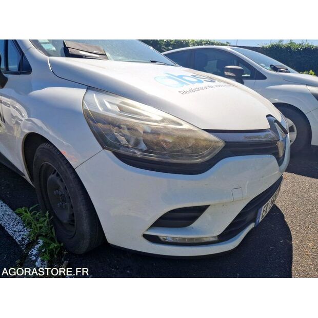 2017 Renault Clio-47661873