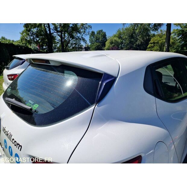 2017 Renault Clio-47661878