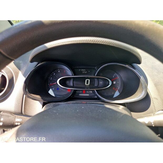 2017 Renault Clio-47661891
